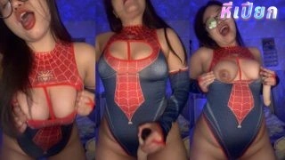 Bow_than ชุดสไปเดอร์แมนช่วยตัวเองยั่วๆ